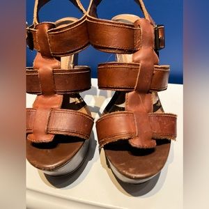 Steve Madden Wanting Brown Leather 5” Wedge Sandals